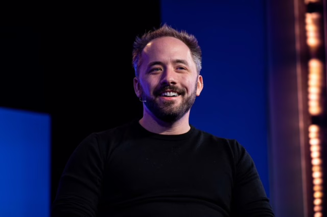 Dropbox CEO Drew Houston to step down