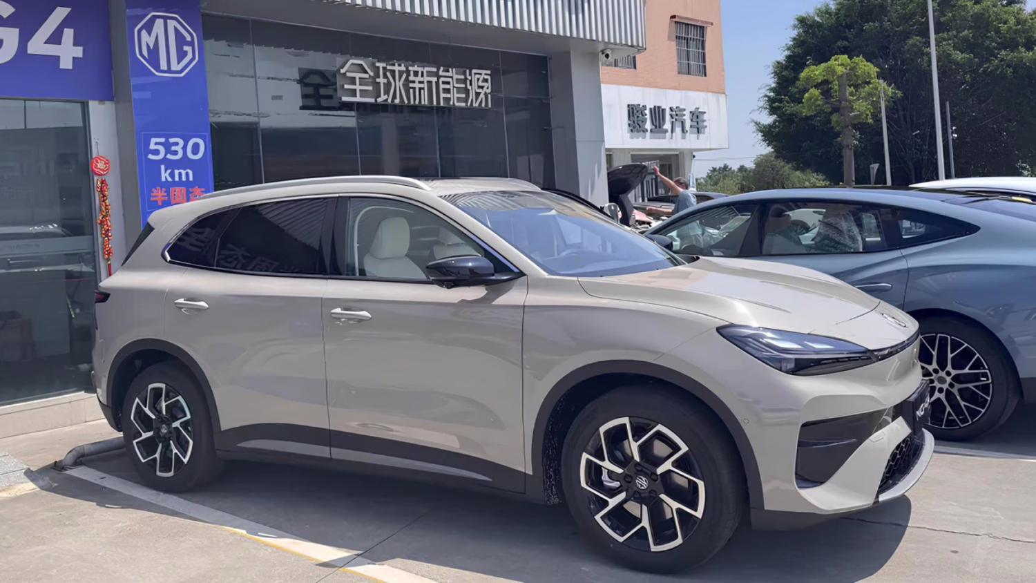 MG 4X纯电动SUV