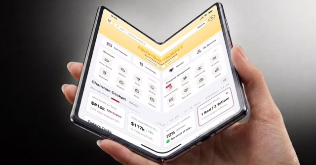 Vertu AlphaFold折叠手机发布:内置Hermes Agent AI代理,专注商务场景 2 Vertu Is Back With a Folding Phone Powered by—Surprise—an AI Agent