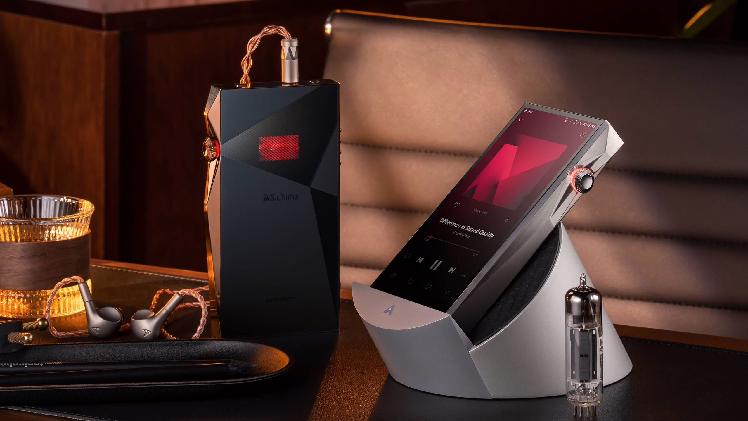 内置四真空管与九单元混合设计,Astell & Kern 发布 SP4000T 播放器与 Clarus 耳塞 3 内置四真空管与九单元混合设计,Astell & Kern 发布 SP4000T 播放器与 Clarus 耳塞 -