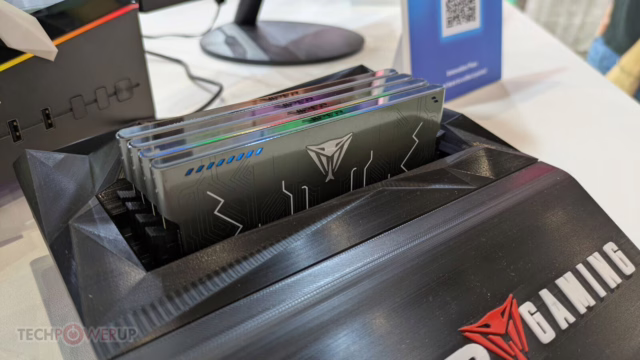 Patriot Memory Viper Steel 5 Infinite RGB Memory Spied