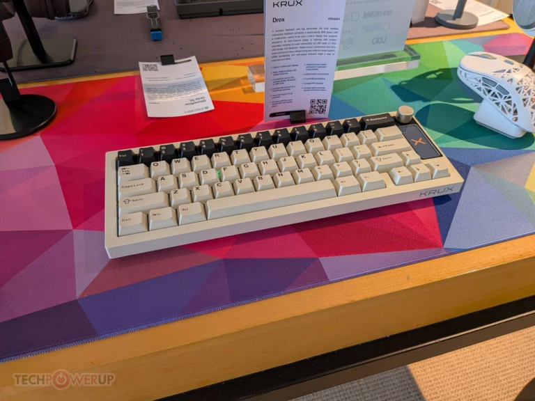 KRUX Drox is a Fascinating 60% Keyboard with a Useful Display