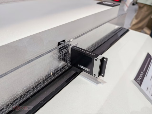 Team Group SSDs and Flash Storage Products at Computex 2026: An SSD with Liquid Cooling