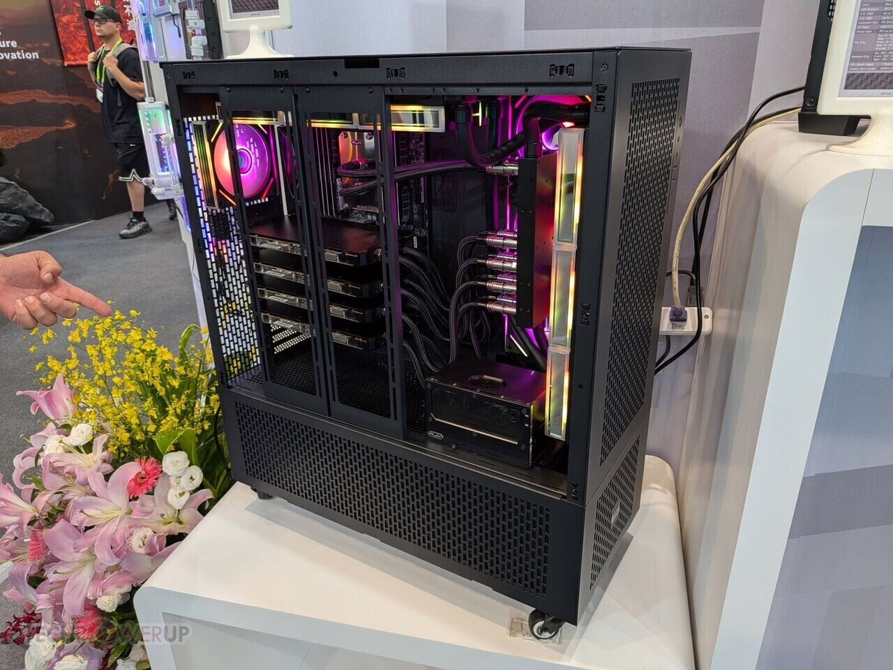 Raijintek 在 Computex 2026 展出的机箱与散热器