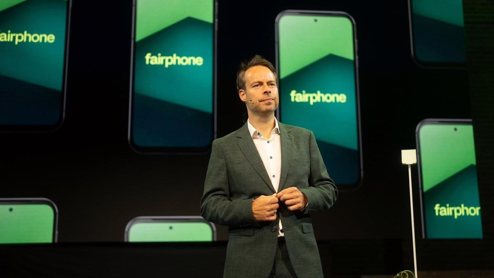 Fairphone CEO透露两款新品开发中,首款平板Fairtablet备受期待 1 Fairphone首席执行官Raymond van Eck
