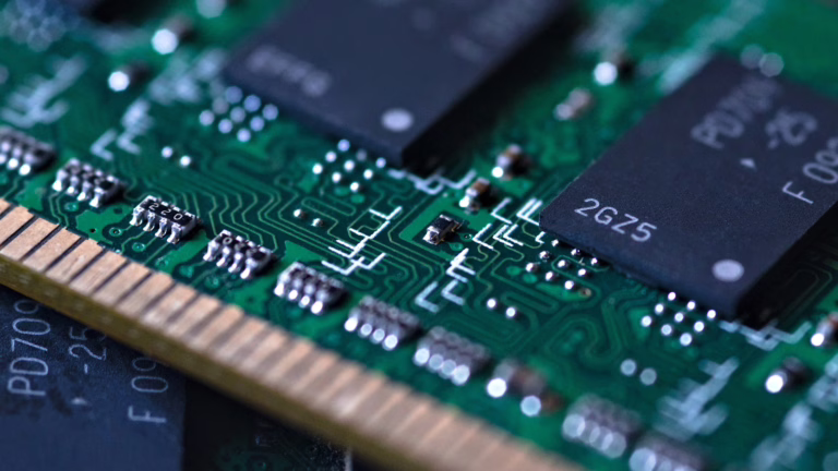DDR4内存恢复生产但供应仍难缓解,短缺局面或持续至2028年 6 RAM Is Reportedly Back In Production — But It Still Won't Be Enough
